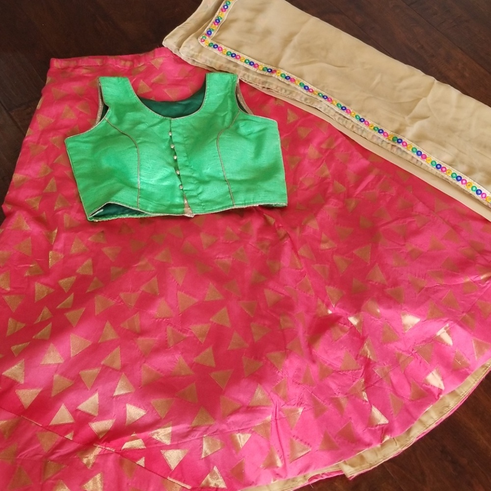 Chaniya choli!! - Picture 2 of 8